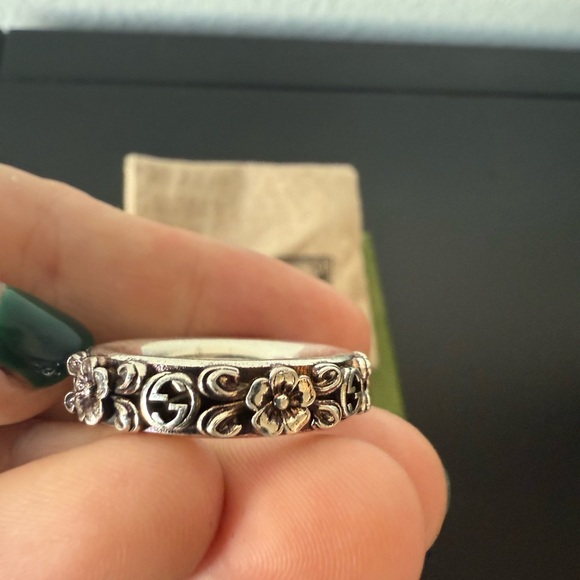 Gucci Floral Motif GG Sterling Silver Icon Ring, NIB, Size 18 IT, 8.25 US - Picture 5 of 8